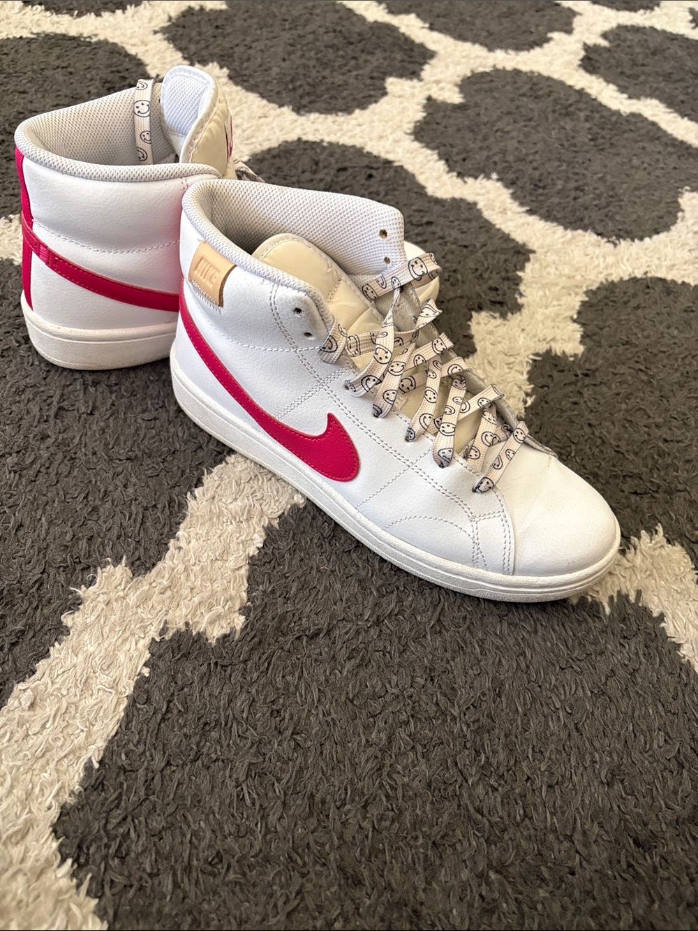 Nike High-Top Sneakers in White with Bright Pink Swoosh